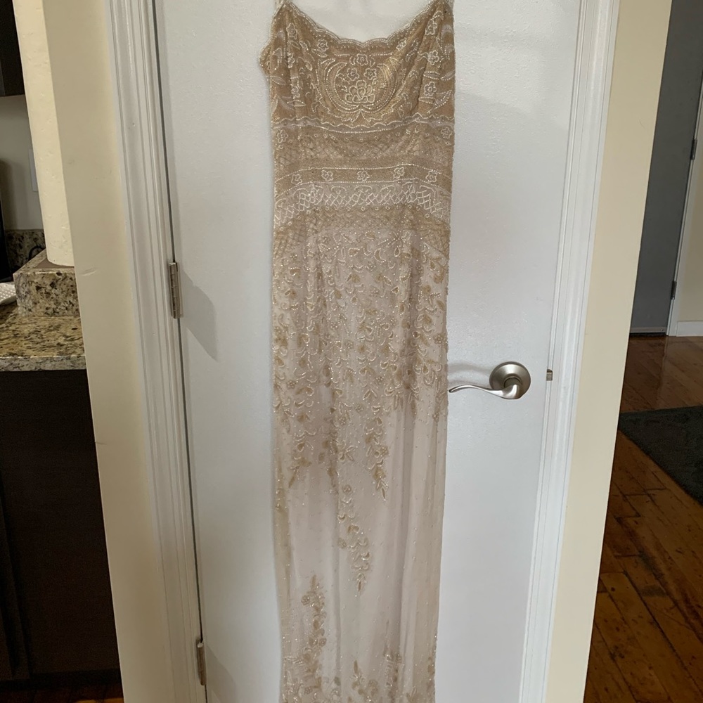 Jé Matadi Dress With Matching Shah